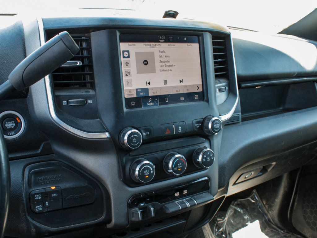 Used 2024 RAM 3500 Big Horn AWD/4WD image 22