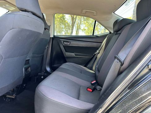 Used 2018 Toyota Corolla LE image 24