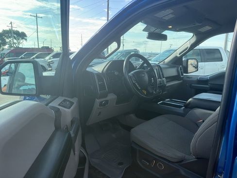 Used 2017 Ford F150 XLT w/ Equipment Group 302A Luxury AWD/4WD image 7