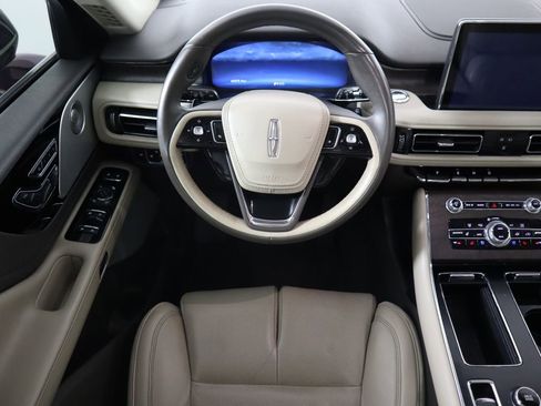 Used 2020 Lincoln Aviator Reserve w/ Equipment Group 202A image 10