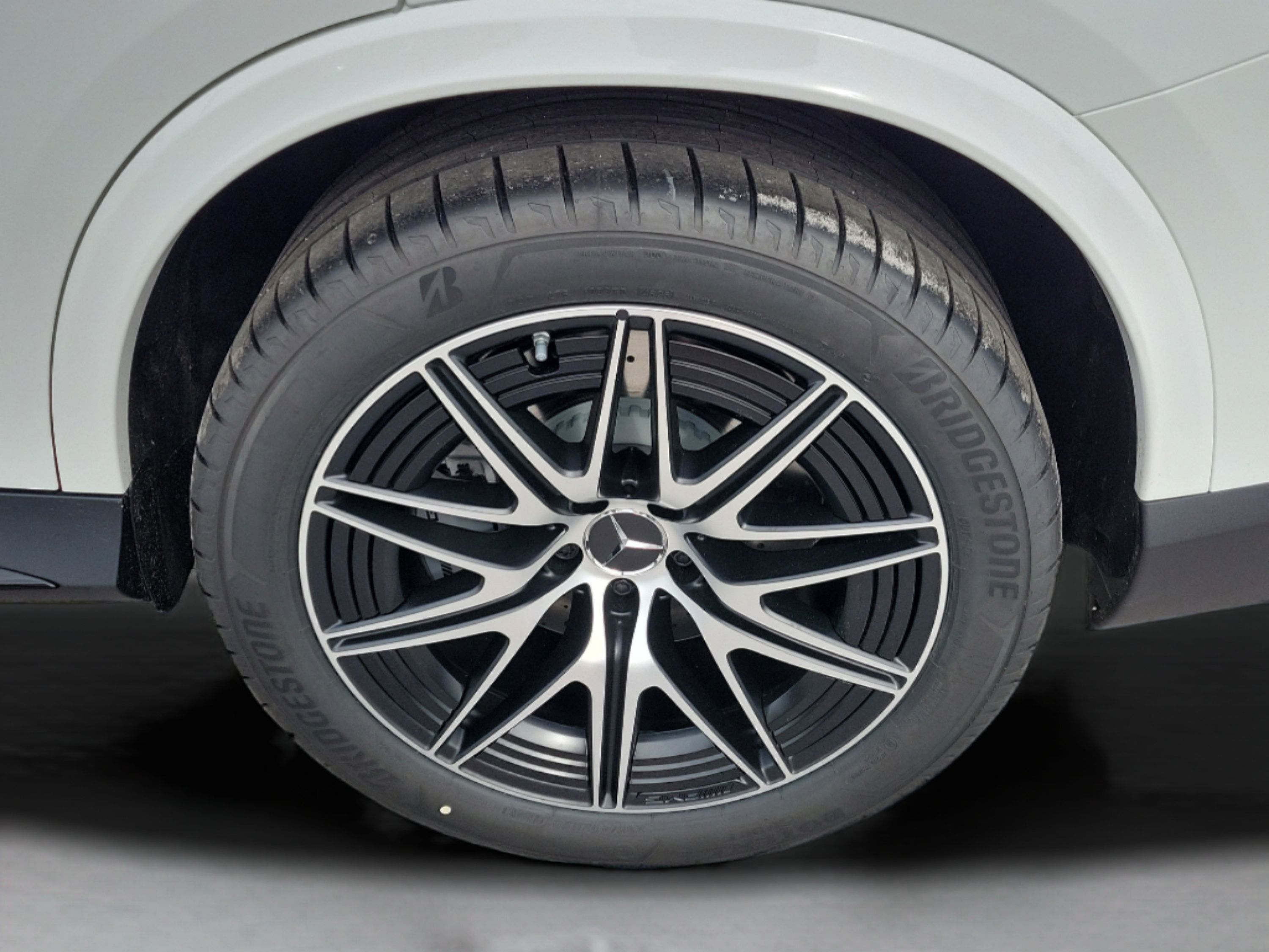 New 2026 Mercedes-Benz GLC 43 AMG 4MATIC image 36