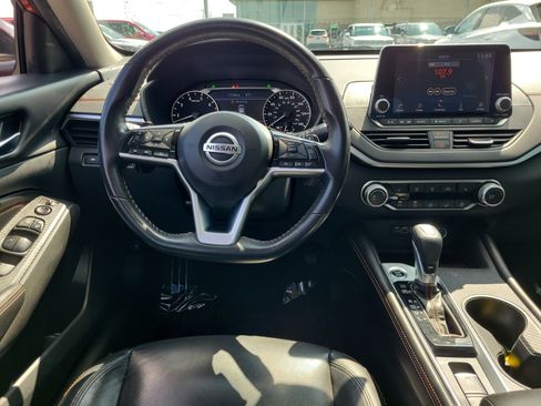 Used 2021 Nissan Altima 2.5 SR w/ SR Premium Package AWD/4WD image 10