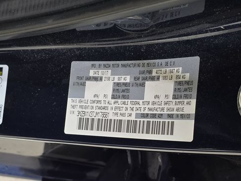 Used 2018 MAZDA MAZDA3 Touring FWD image 34