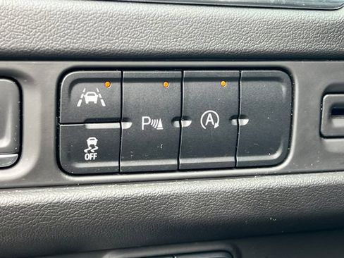 Used 2023 Chevrolet Suburban LT AWD/4WD image 21