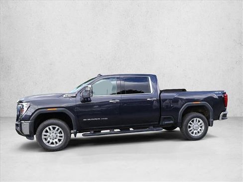 Used 2024 GMC Sierra 2500 SLT w/ SLT Convenience Package AWD/4WD image 8