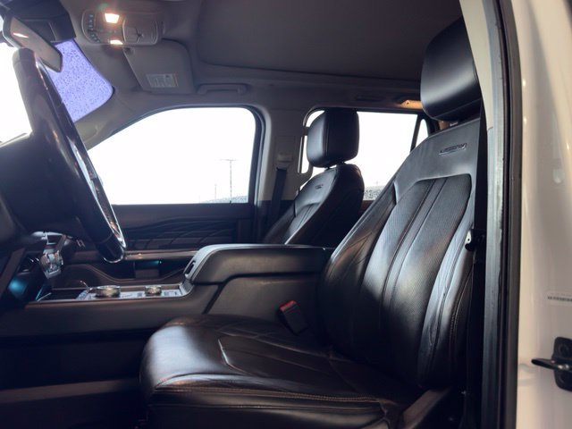 Used 2018 Ford Expedition Max Platinum AWD/4WD image 9