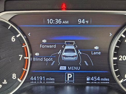 Used 2025 Nissan Altima 2.5 SV FWD image 13