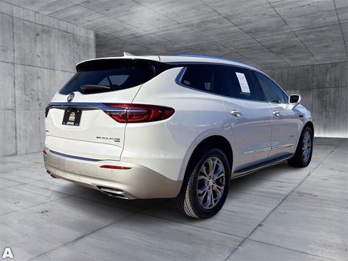 Used 2018 Buick Enclave Avenir w/ Avenir Technology Package image 7