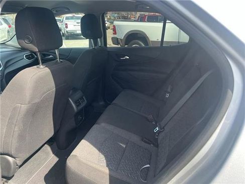 Used 2022 Chevrolet Equinox LT image 8