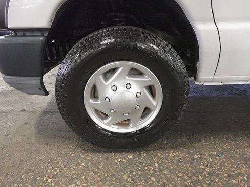 Used 2011 Ford E-350 and Econoline 350 Super Duty w/ Insulation Pkg image 19