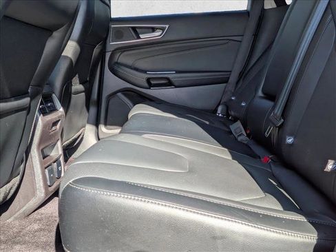 Used 2017 Ford Edge Titanium w/ Equipment Group 302A image 18