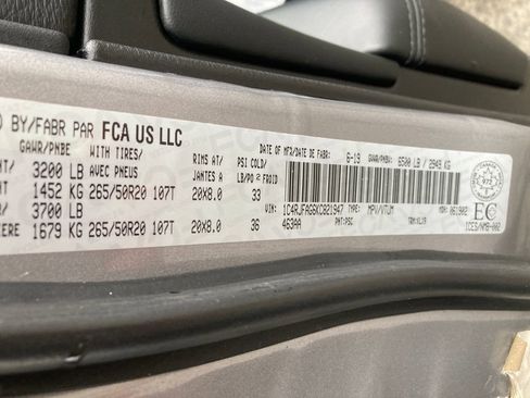 Used 2019 Jeep Grand Cherokee Altitude image 34