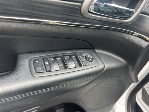 Used 2019 Jeep Grand Cherokee Limited X AWD/4WD image 10