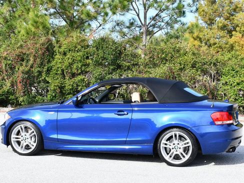 Used 2013 BMW 135i Convertible image 4