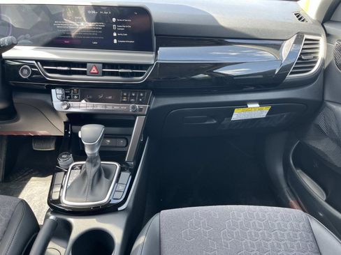 New 2026 Kia Seltos S FWD image 10