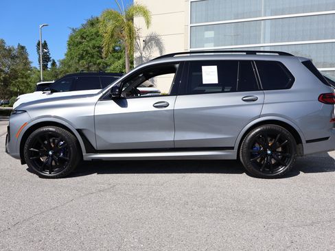 Used 2025 BMW X7 M60i w/ Climate Comfort Package AWD/4WD image 6