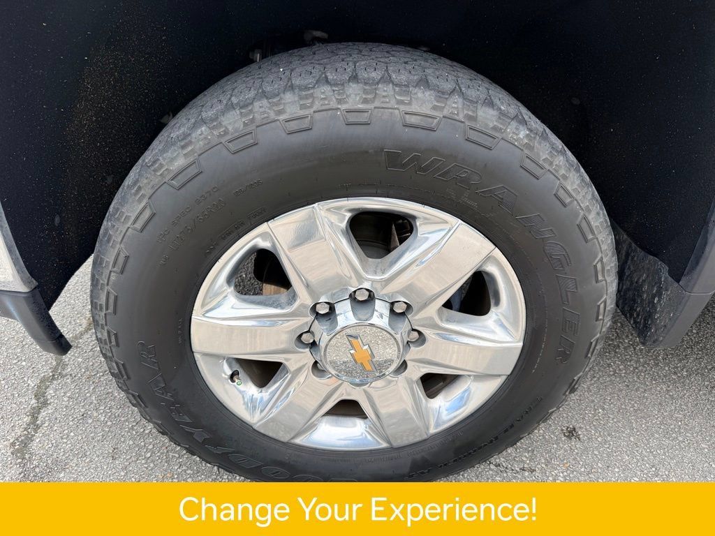 Used 2022 Chevrolet Silverado 2500 LTZ AWD/4WD image 34