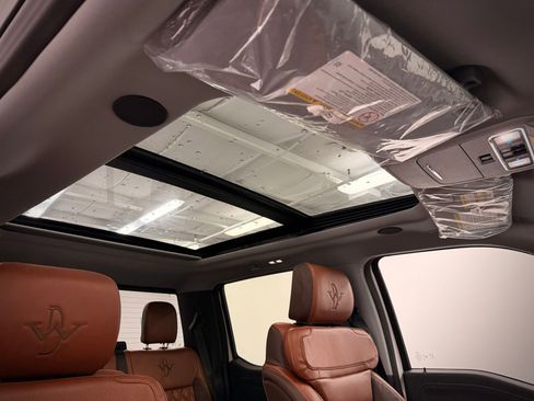 New 2026 Ford F250 Lariat w/ Lariat Ultimate Package image 24