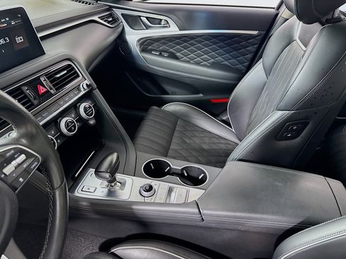 Used 2020 Genesis G70 3.3T w/ Prestige Package AWD/4WD image 26