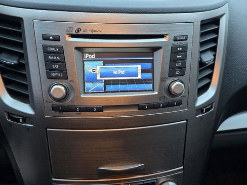 Used 2014 Subaru Outback 2.5i Premium w/ Moonroof Package image 6