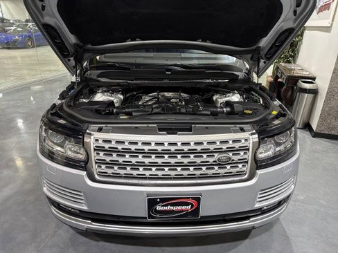 Used 2016 Land Rover Range Rover HSE image 16