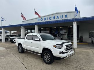 Used 2022 Toyota Tacoma Limited AWD/4WD video 1