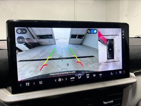 Used 2025 Ford Explorer ST image 30