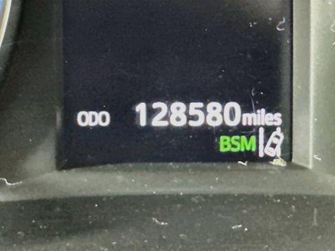 Used 2018 Toyota Highlander Limited FWD image 14