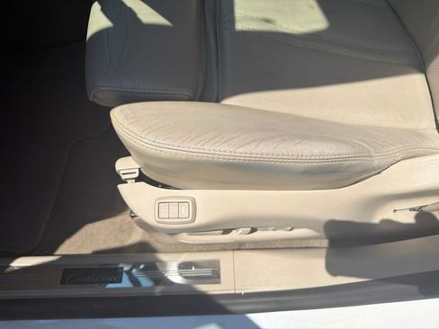 Used 2012 Cadillac SRX Performance FWD image 23