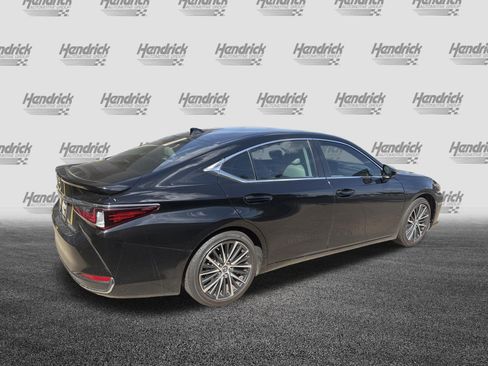 Used 2025 Lexus ES 300h w/ Premium Package FWD image 10