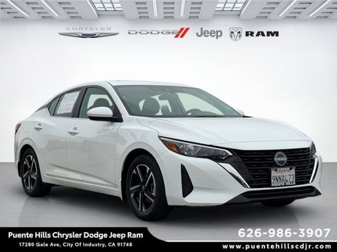 Used 2024 Nissan Sentra SV image 1