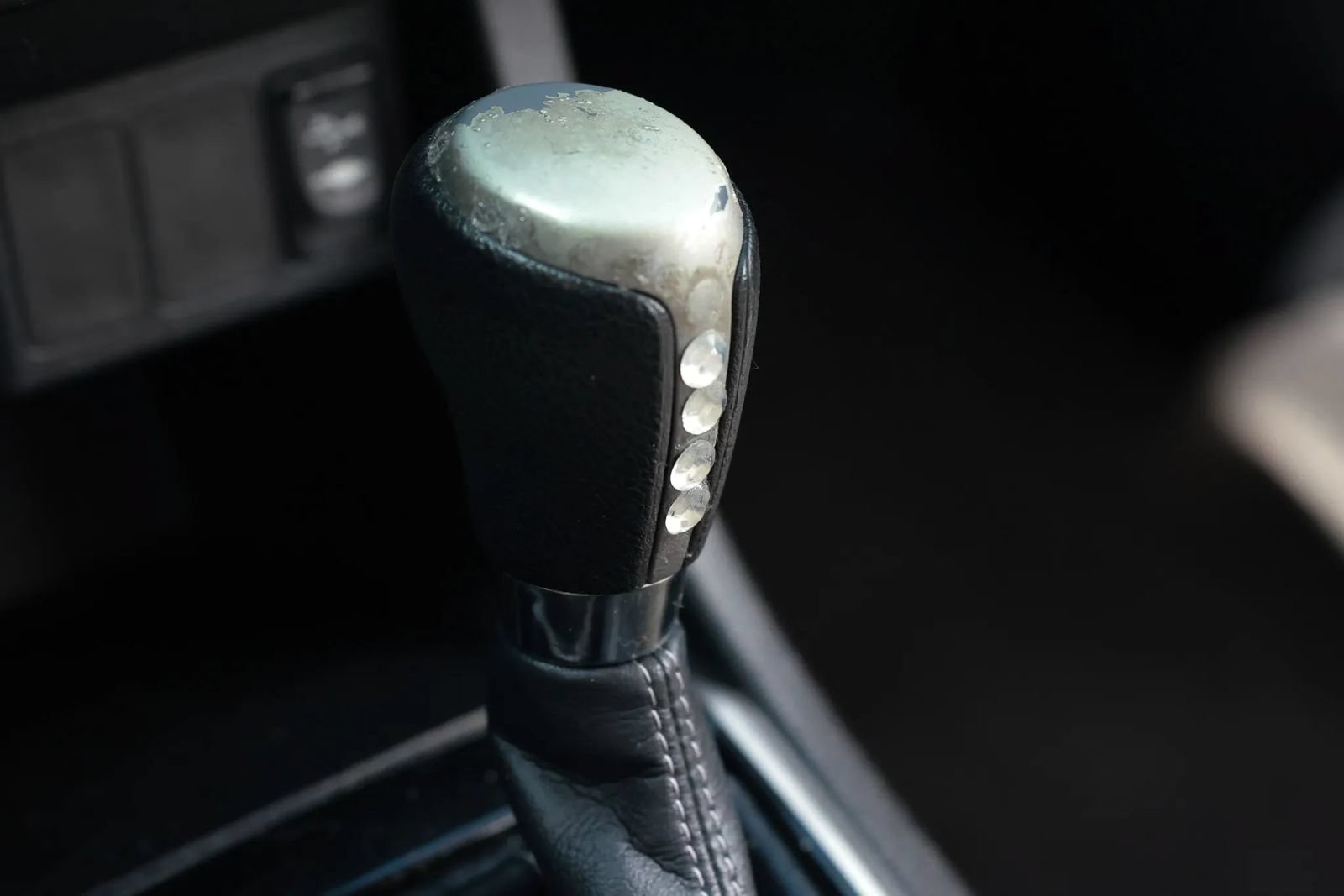 Used 2015 Toyota Corolla LE FWD image 40