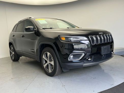 Used 2021 Jeep Cherokee Limited w/ Elite Package image 2