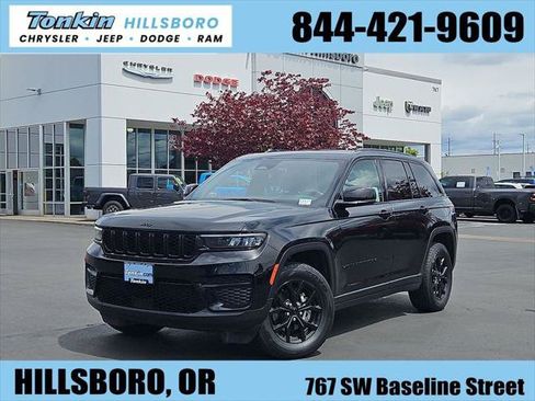Certified 2024 Jeep Grand Cherokee Altitude AWD/4WD image 1