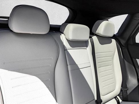 New 2026 Mercedes-Benz GLC 300 4MATIC image 22