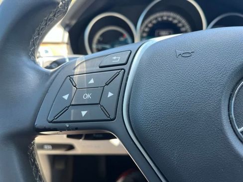 Used 2014 Mercedes-Benz E 350 Sedan image 16