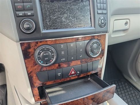 Used 2011 Mercedes-Benz ML 350 2WD image 17