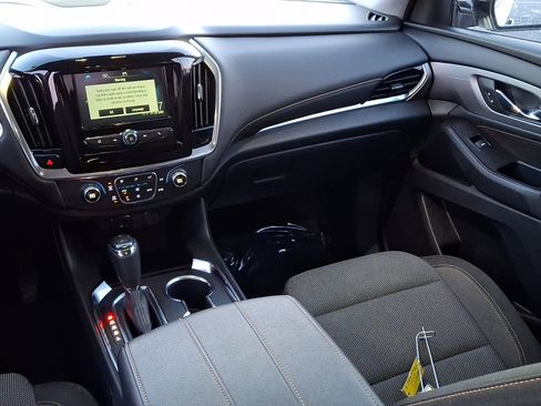 Used 2019 Chevrolet Traverse LS image 16