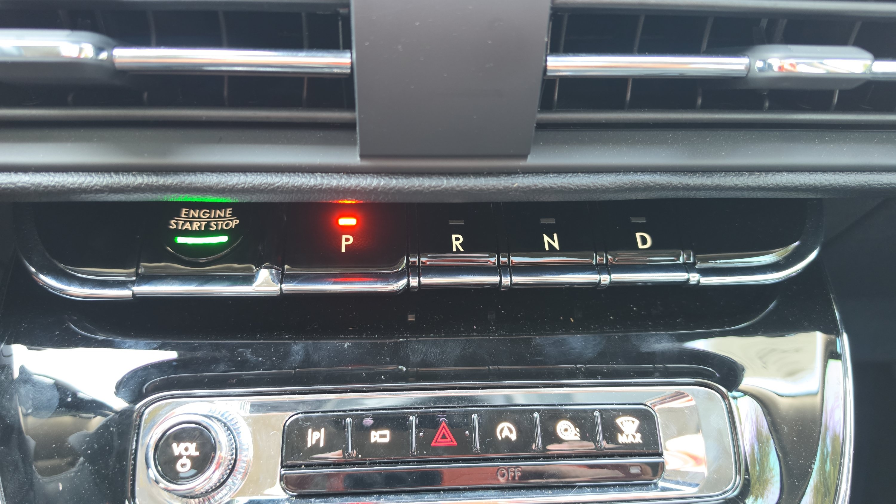 New 2025 Lincoln Corsair Reserve AWD/4WD image 18