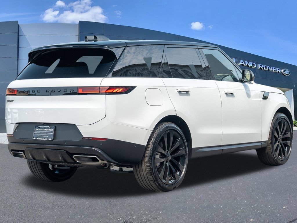 New 2026 Land Rover Range Rover Sport SE AWD/4WD image 4