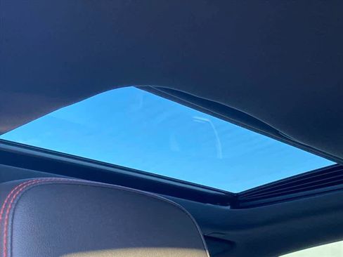 Used 2023 Chevrolet Colorado Z71 w/ Z71 Convenience Package 2 image 25