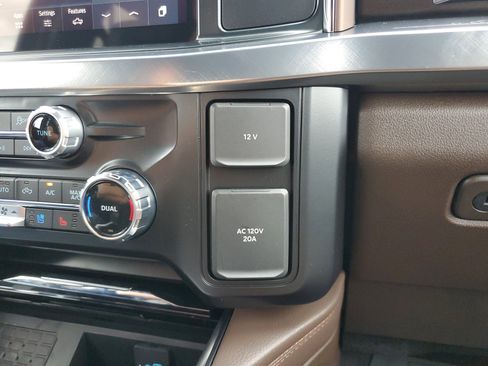 New 2026 Ford F250 King Ranch w/ Chrome Package image 32