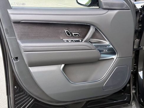 New 2026 Land Rover Range Rover SE AWD/4WD image 16