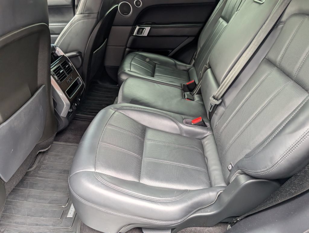 Used 2018 Land Rover Range Rover Sport HSE AWD/4WD image 10