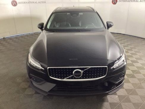 New 2026 Volvo V60 B5 Cross Country Plus w/ Climate Package image 2