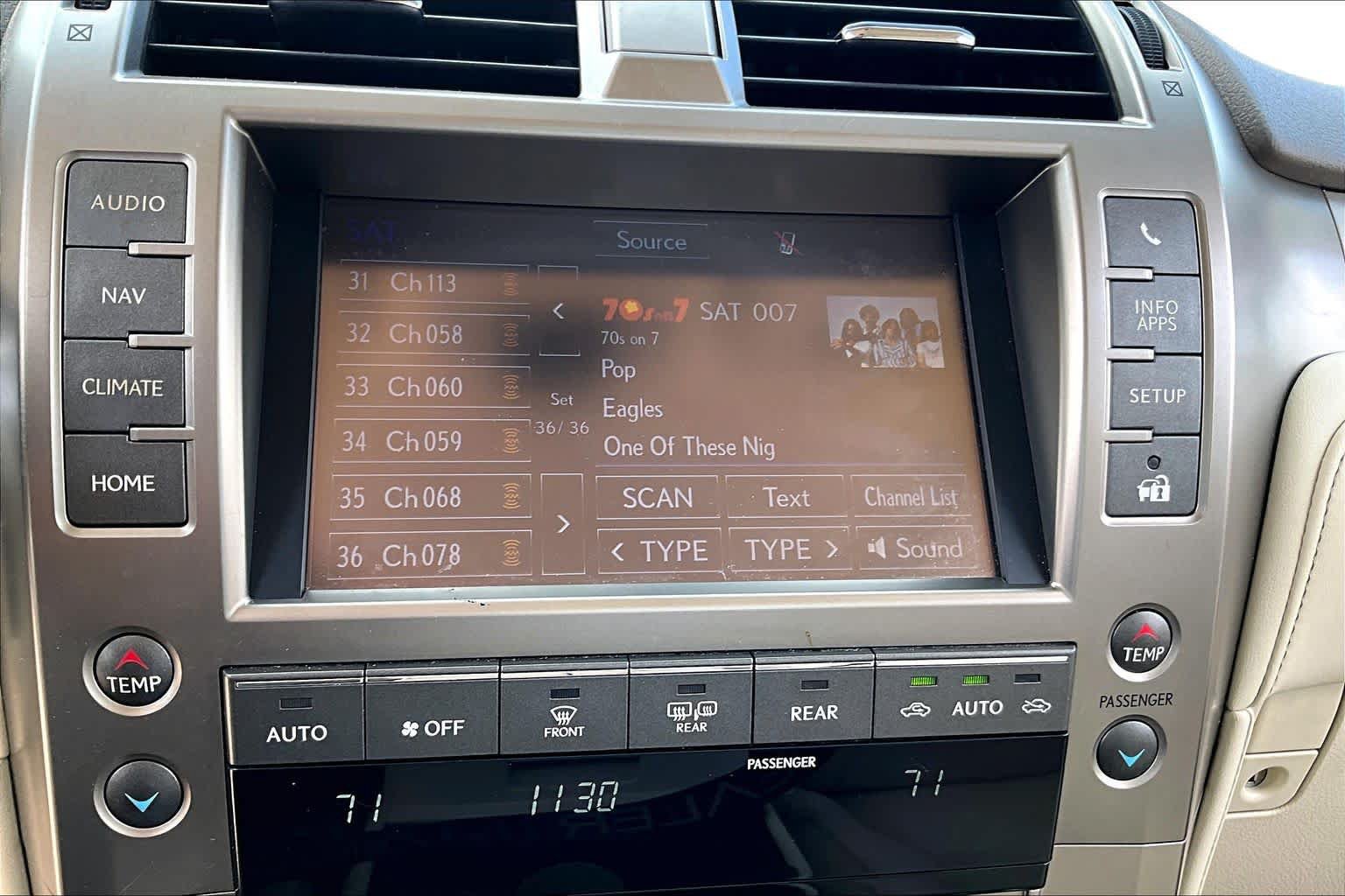 Used 2019 Lexus GX 460 Premium w/ Premium Package AWD/4WD image 30