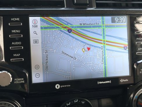 Used 2021 Toyota 4Runner TRD Off-Road Premium image 3