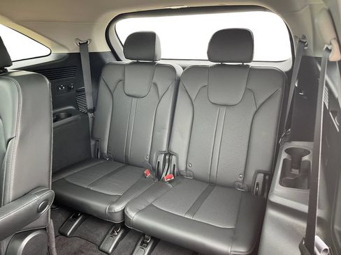 Used 2023 Kia Sorento SX AWD/4WD image 28