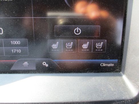 Used 2014 Ford F150 Lariat w/ Equipment Group 501A Mid AWD/4WD image 39