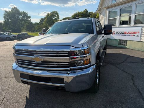Used 2016 Chevrolet Silverado 2500 W/T w/ WT Convenience Package AWD/4WD image 1